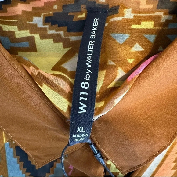 NEW W118 by Walter Baker Nick Top‎ in Native Print size XL NWT Aztec Boho Aztec - Picture 3 of 10